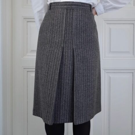 Vintage Grey Striped Wool Midi Skirt with Pleats 31“ Rêvelance 1