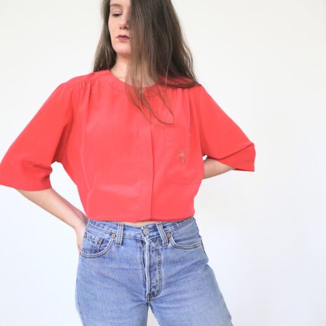 Vintage red 80s blouse golden buttons bowtie embroidered chest pocket Revelance Vintage00004